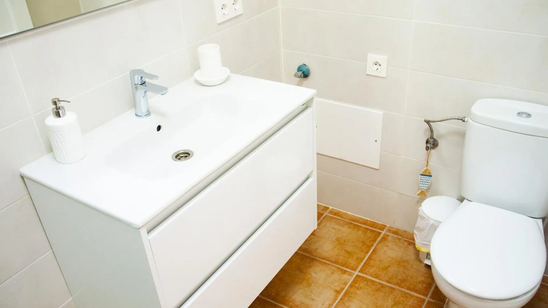 Asana Surf House Famara Apartment